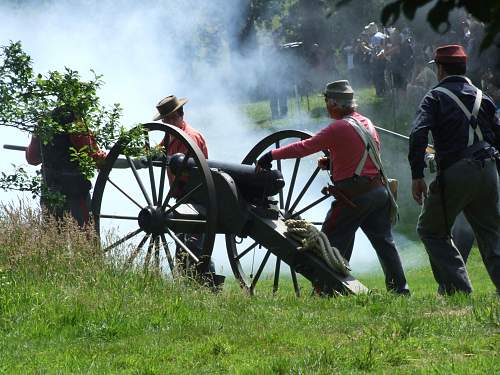 Battle breaks out in Tatton Park, Cheshire