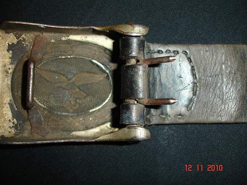 Luftwaffe belt buckle and leather tab - Real or fake?????