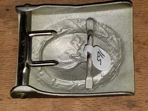 Luftwaffe Belt Buckle....Original or Fake?....+ Green Paint??