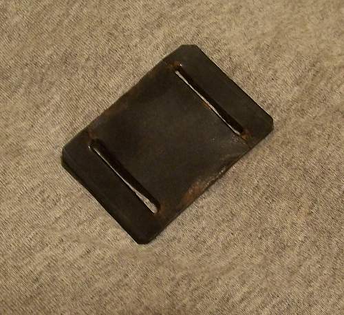 Luftwaffenschnalle Privat Here a Luftwaffe buckle private piece with a brown leather belt and a gray felt pad.  Seems like it will belong together.