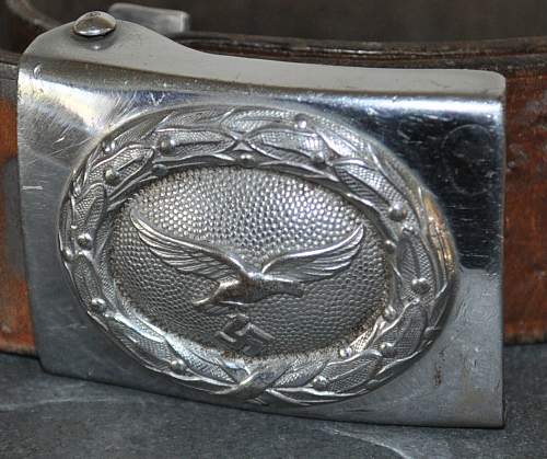 Nickeled Luftwaffe buckle?