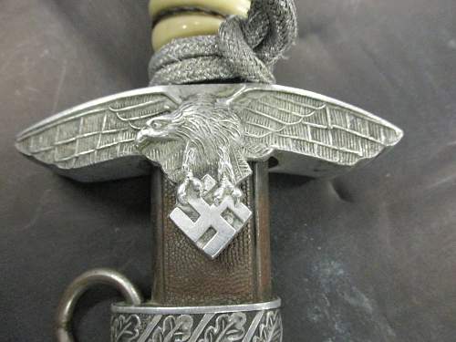 Unmarked 2nd Model Luftwaffe Dagger Thoughts