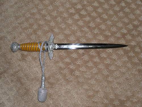 Is this Luftwaffe dagger original?