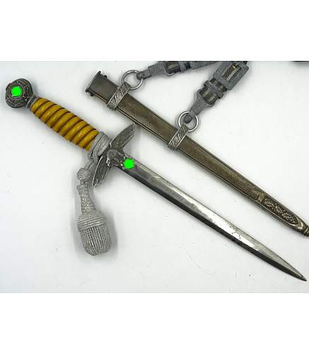 Luftwaffe 2nd model dagger with owner's name : Your opinion please