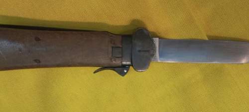 Help! Is this fallschirmjäger knife real?