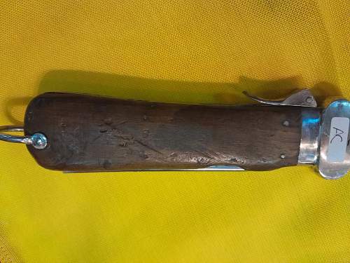 is this gravity knife real?