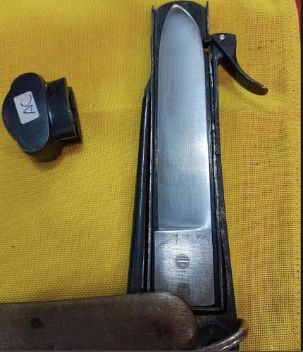 is this gravity knife real?