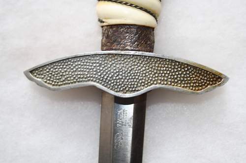 2nd luftwaffe dagger. Fake or not ?