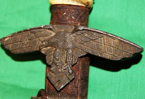I found this 2nd Model Luftwaffe Dagger