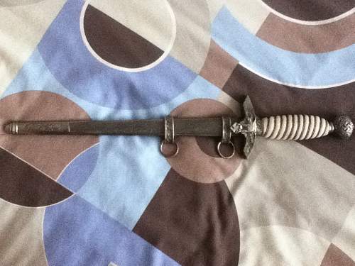 luftwaffe dagger, real or fake I need help please!!