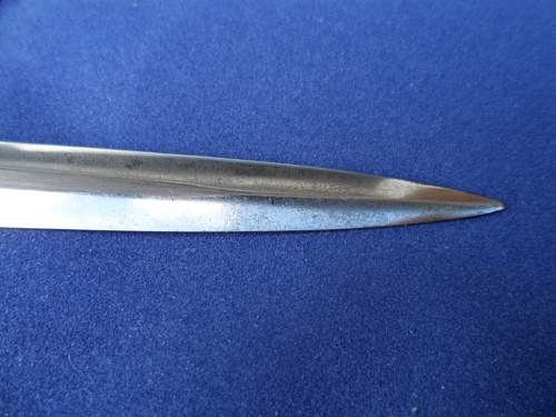 Another 2nd Pattern Luftwaffe Dagger by 'Tiger'.