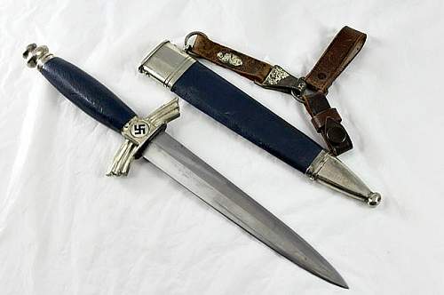 NSFK dagger W/ 3 pc Hanger