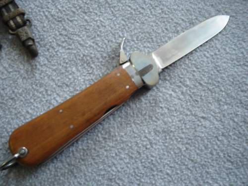 Luftwaffe gravity knife