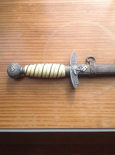Any thoughts on this 2nd Model Luftwaffe dagger?