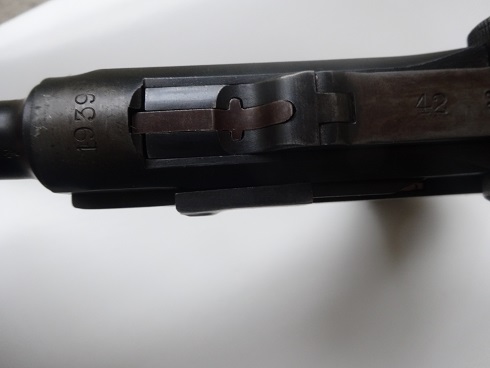 Unusual acceptance marks on a 42 code 1939 Luger