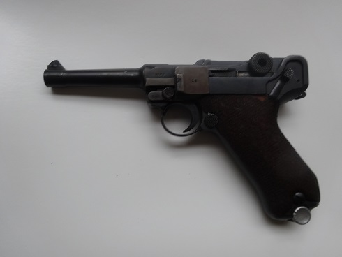 Unusual acceptance marks on a 42 code 1939 Luger