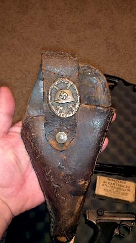 Need help identifying  WWll luger holster please! Can't find another like it!!