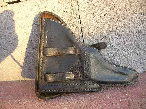 Holster P08 genuine or replica?