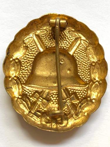 WW1 Imperial Gold Wound Badge help...