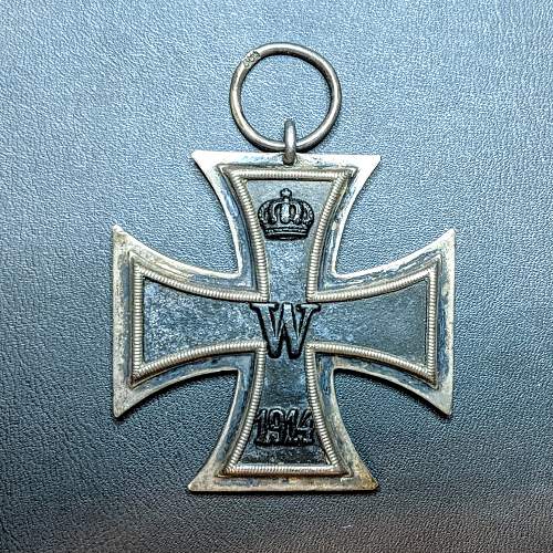 WWI IRON CROSS - Authentic?  Maker?