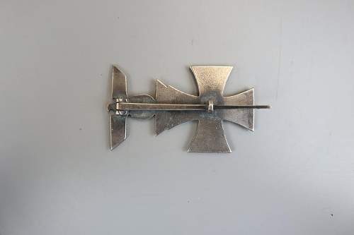 Iron Cross 1st class 1914 with 1939 bar, worth buying under £100
