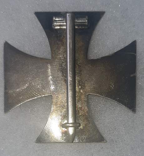 Maker of this Eisernes Kreuz 1. Klasse 1914?