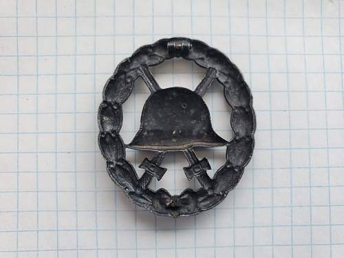 WW1 German Army Black Metal Wound Badge