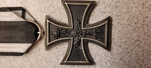 Help identifying maker on my Eisernes Kreuz 2 Klasse