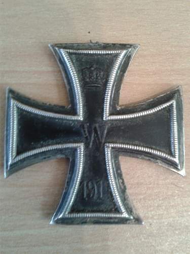 info on iron cross (EK ?) needed