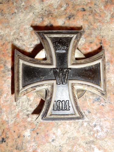 WW1 Iron Cross 1st class, screw back.