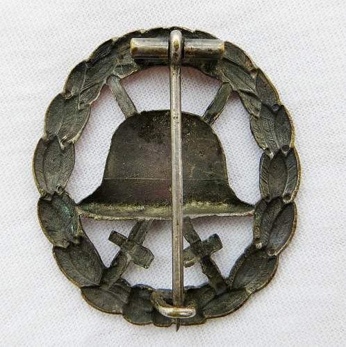 About Imperial wound badges, please