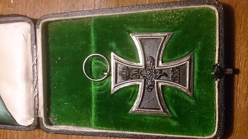 Boxed Iron Cross  EKII