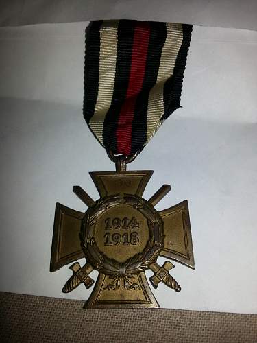 WW1 German honour cross with swords.