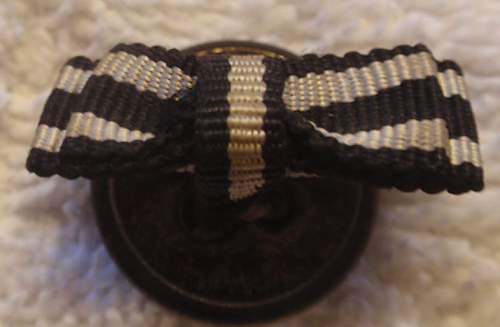 buttonhole button for a Eisernes Kreuz 2 class