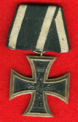 Medal bar- Iron Cross (2nd class) and hindenburg cross/ real or fake?