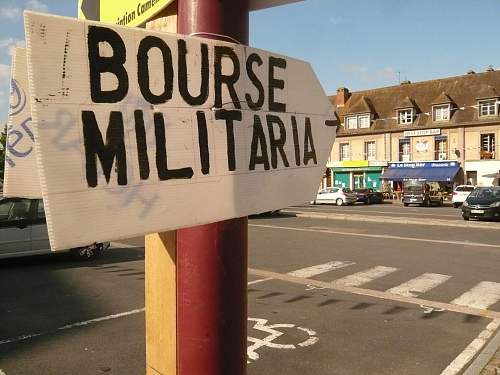 Pics : Vimoutiers Militaria Bourse &amp; a KwK42 box....