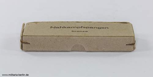 Etui aus Pappe - Nahkampfspange in Bronze - Hersteller Juncker - Original??