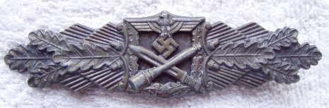 Nahkampfspange in Bronze by JFS.
