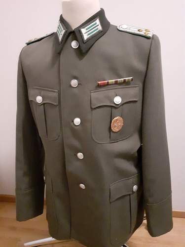 Grenztruppen Oberleutnant tunic 1971