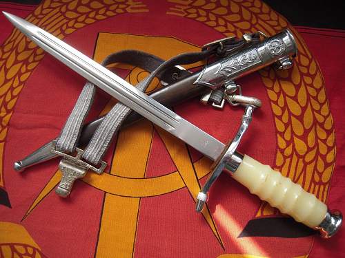 NVA Officers dagger