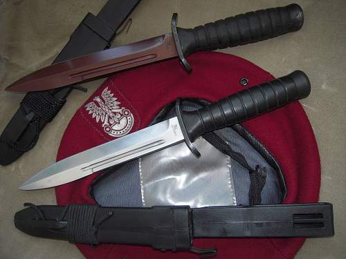 &quot;car boot sale&quot;, (combat knives)