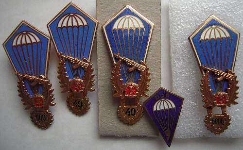 some badges, (NVA Para´s, MfS, ...)