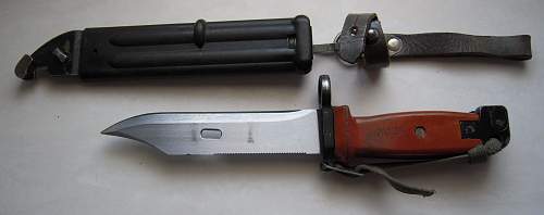 raddled M1974 bayonet (&quot;brown&quot; hilt)