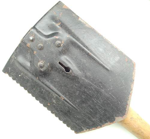 Folding spade NVA with &quot;Sawteeth&quot; &quot;Made in GDR&quot;