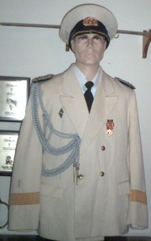 DDR Navy Captain of Medical Service Uniform