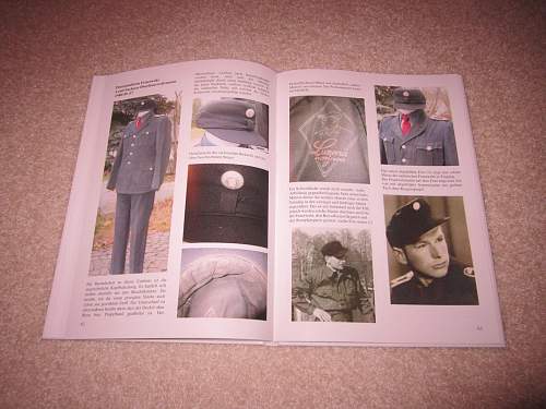 Book on DDR Uniforms/Headgear: &quot; UNIFORMEN der DVP - HVA - DGP - FEUERWEHR 1945-57 &quot;