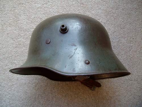 New Collector of WWII and WWI items here