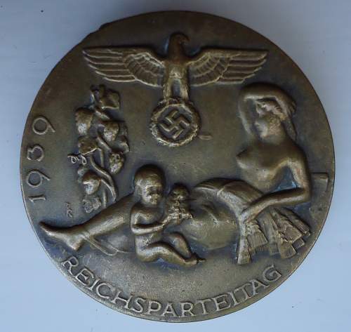 ReichsParteiTag 1939 Badge