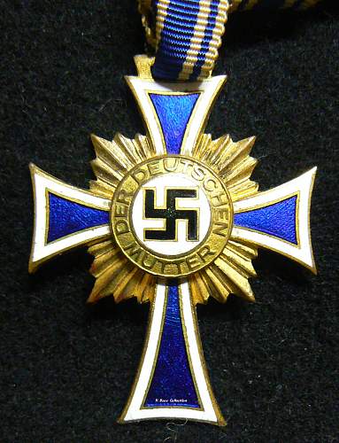 Ehrenkreuz der Deutschen Mutter (Erste Stufe) - Real or Fake?