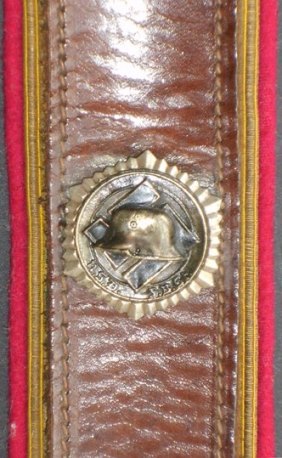 Stahlhelm - Bund der Frontsoldaten / system of shoulder-belts and special insignia